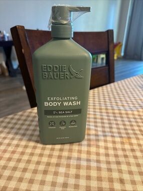 Eddie Bauer Exfoliating Body Wash - Sea Salt - Sage Green